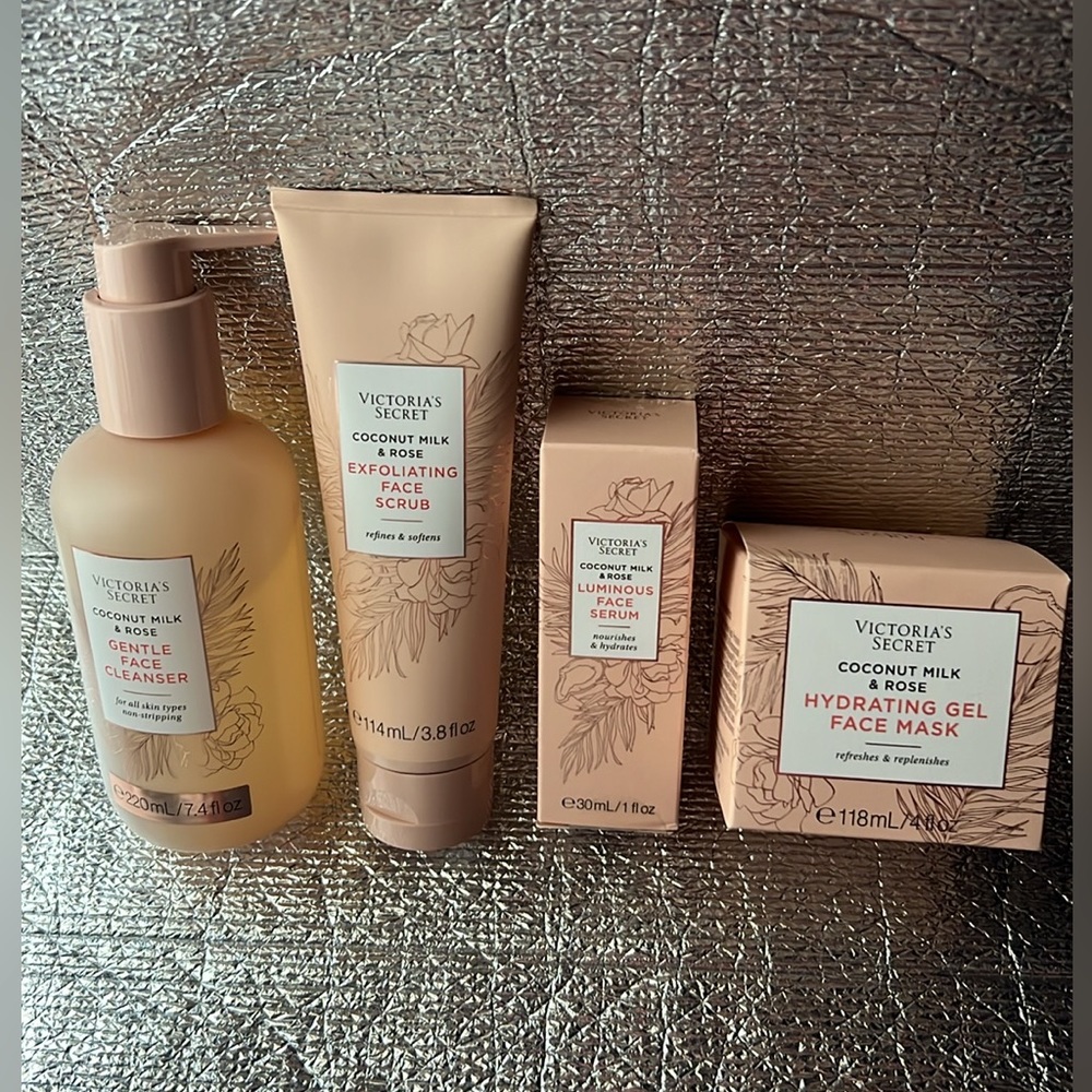 Victoria Secrets Coconut Milk & Rose Skincare Set